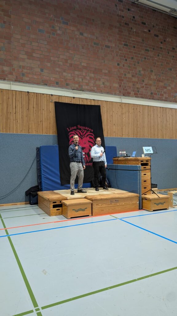 Robert Milestad und Tommy Paul haben für uns gecallt.